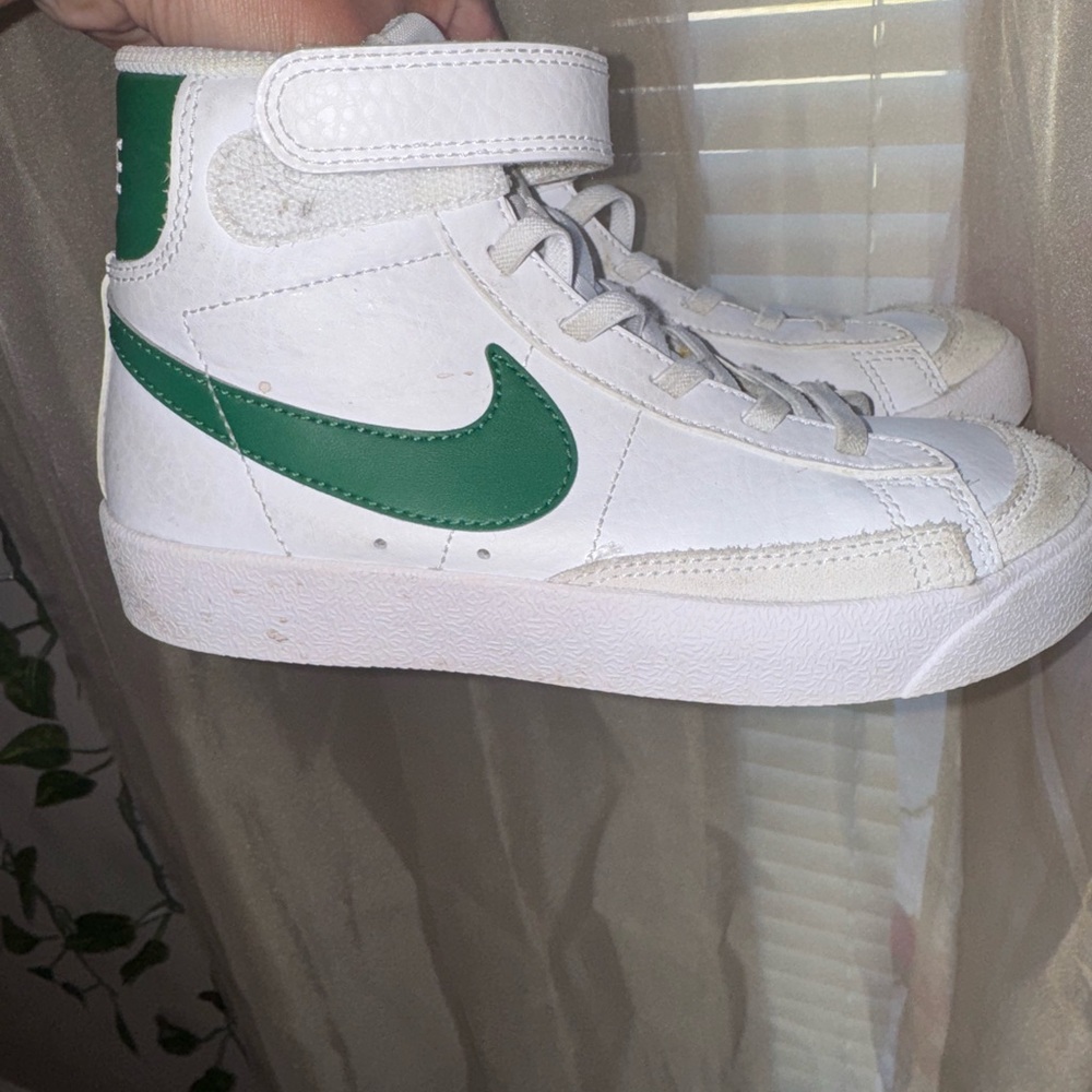 NIKE BLAZER PINE GREEN
